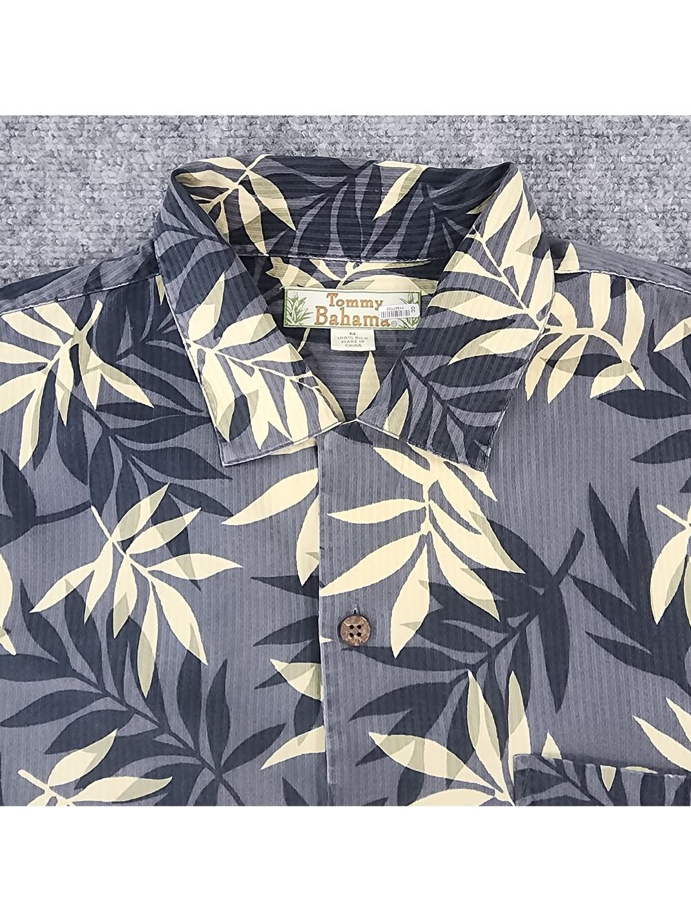 Tommy Bahama Shirt Mens Medium Gray Black Silk Tropical Button Camp Loop Collar